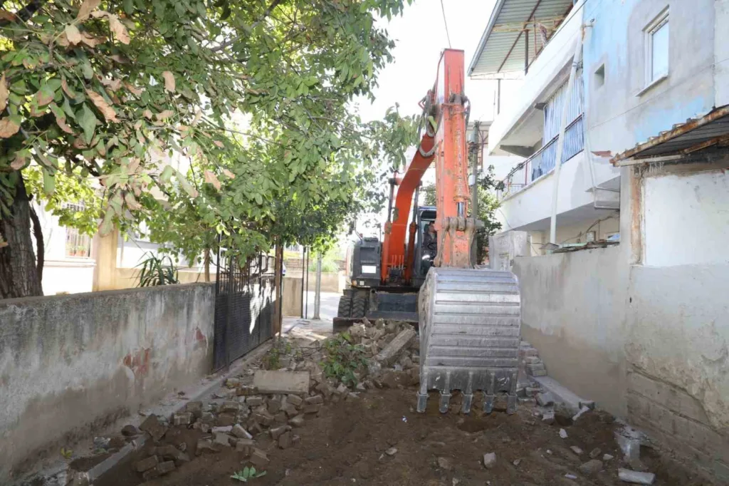 nazilli yesil mahallede yol yenileme calismalari basladi baad0218a491