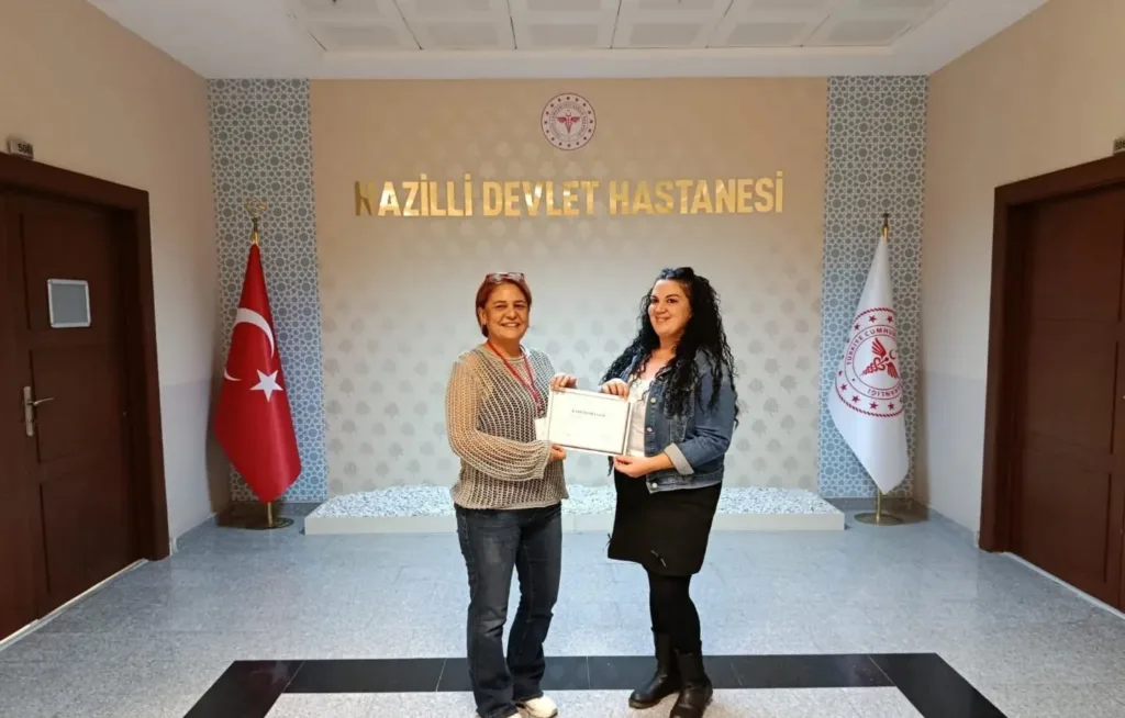 nazillide acil bakim hemsireleri sertifikalarini aldi c44368a71c19