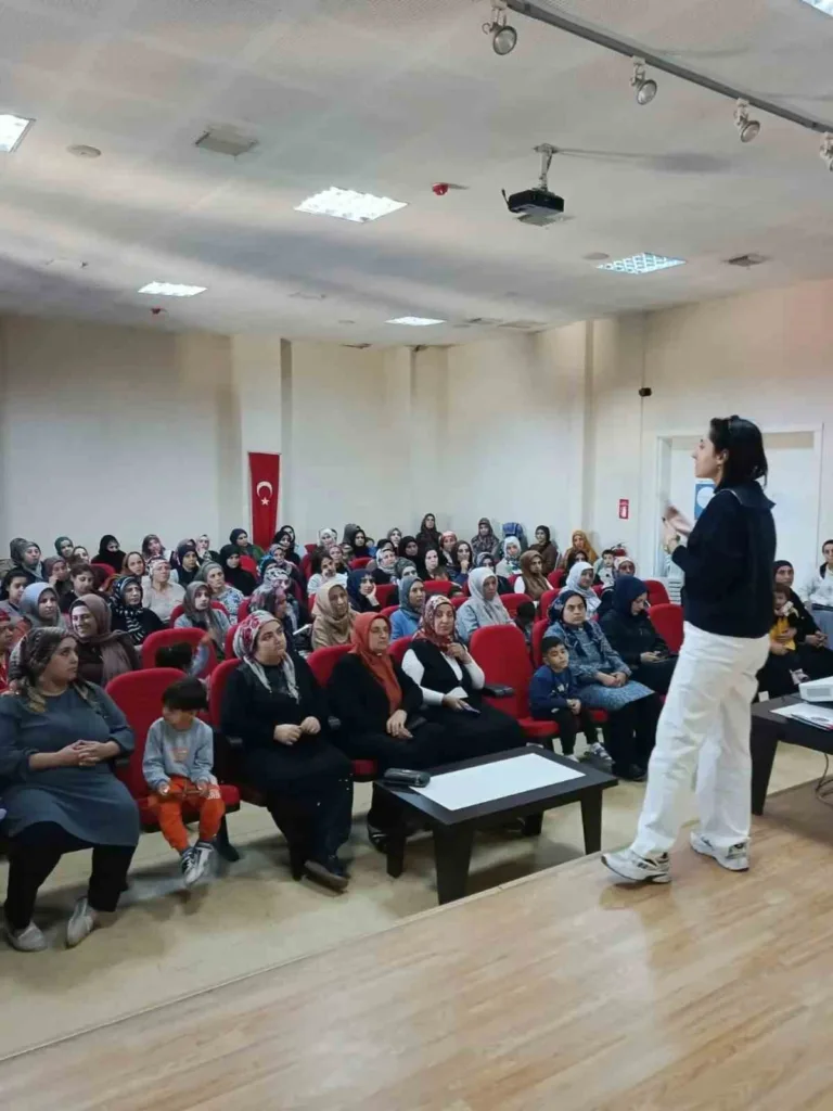 nazillide anne adaylarina doguma hazirlik egitimi 932d663ef7b5
