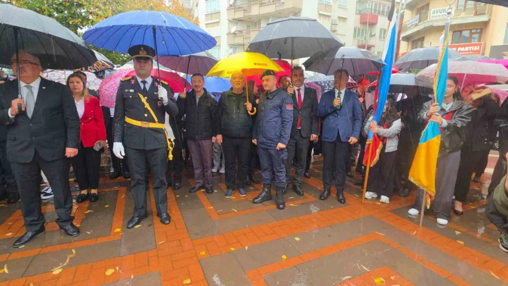 nazillide celenk sunma toreni yagmur altinda yapildi a045077a0387