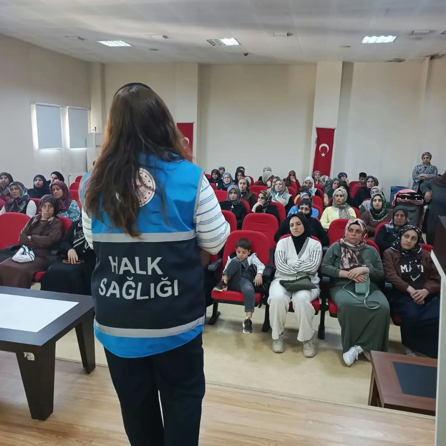 Nazilli’de kadınlara sağlık, güvenlik ve mahremiyet eğitimi