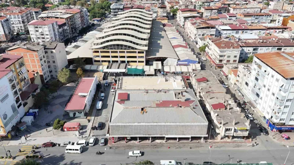 Nazilli’de yıkım öncesi pazar ve trafik düzenlemesi 2 nazillide yikim oncesi pazar ve trafik duzenlemesi 3a564315eab5
