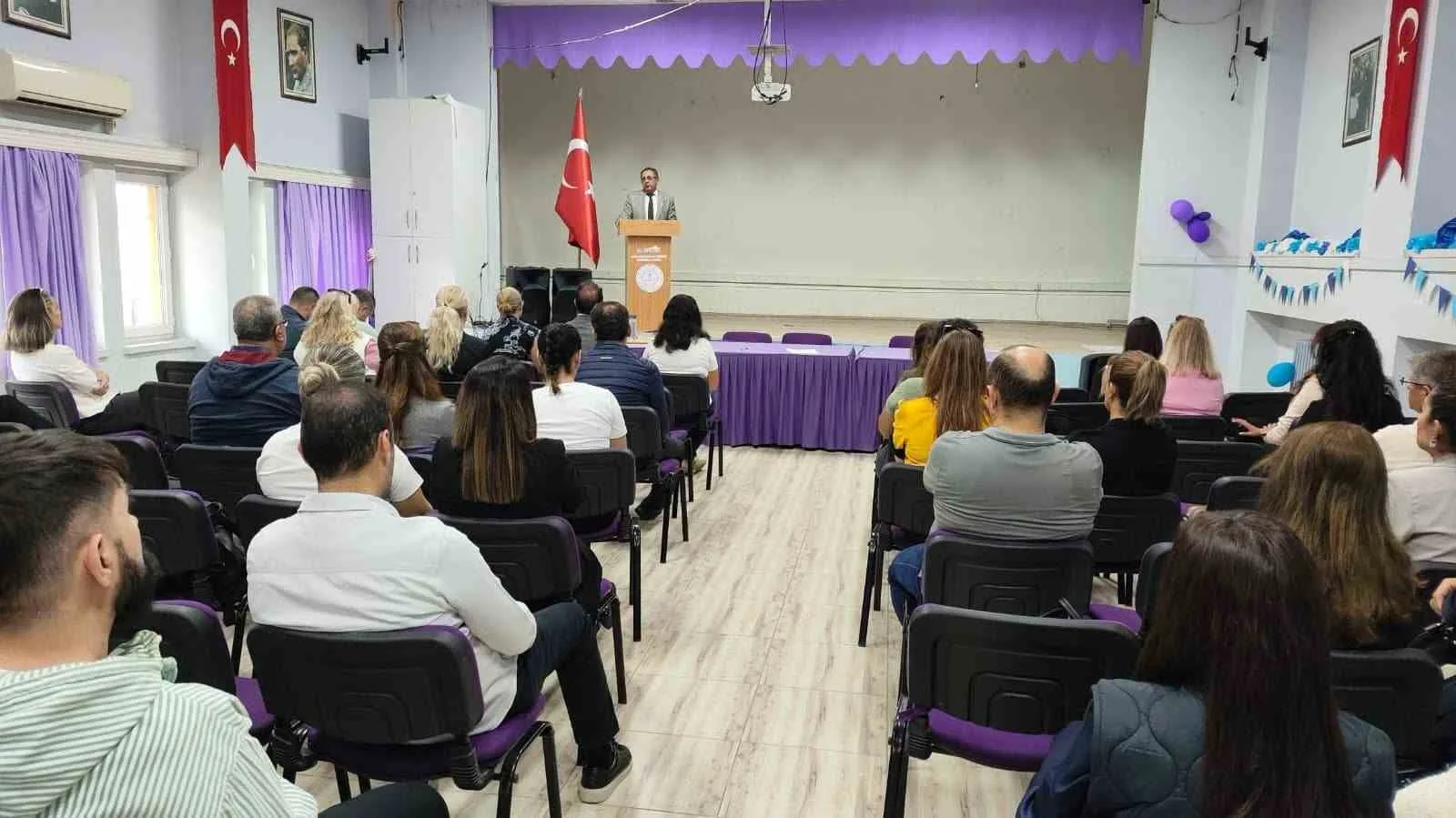 Okul yöneticilerine ‘şiddetin önlenmesi’ semineri verildi 5 Okul yöneticilerine ‘şiddetin önlenmesi’ semineri verildi