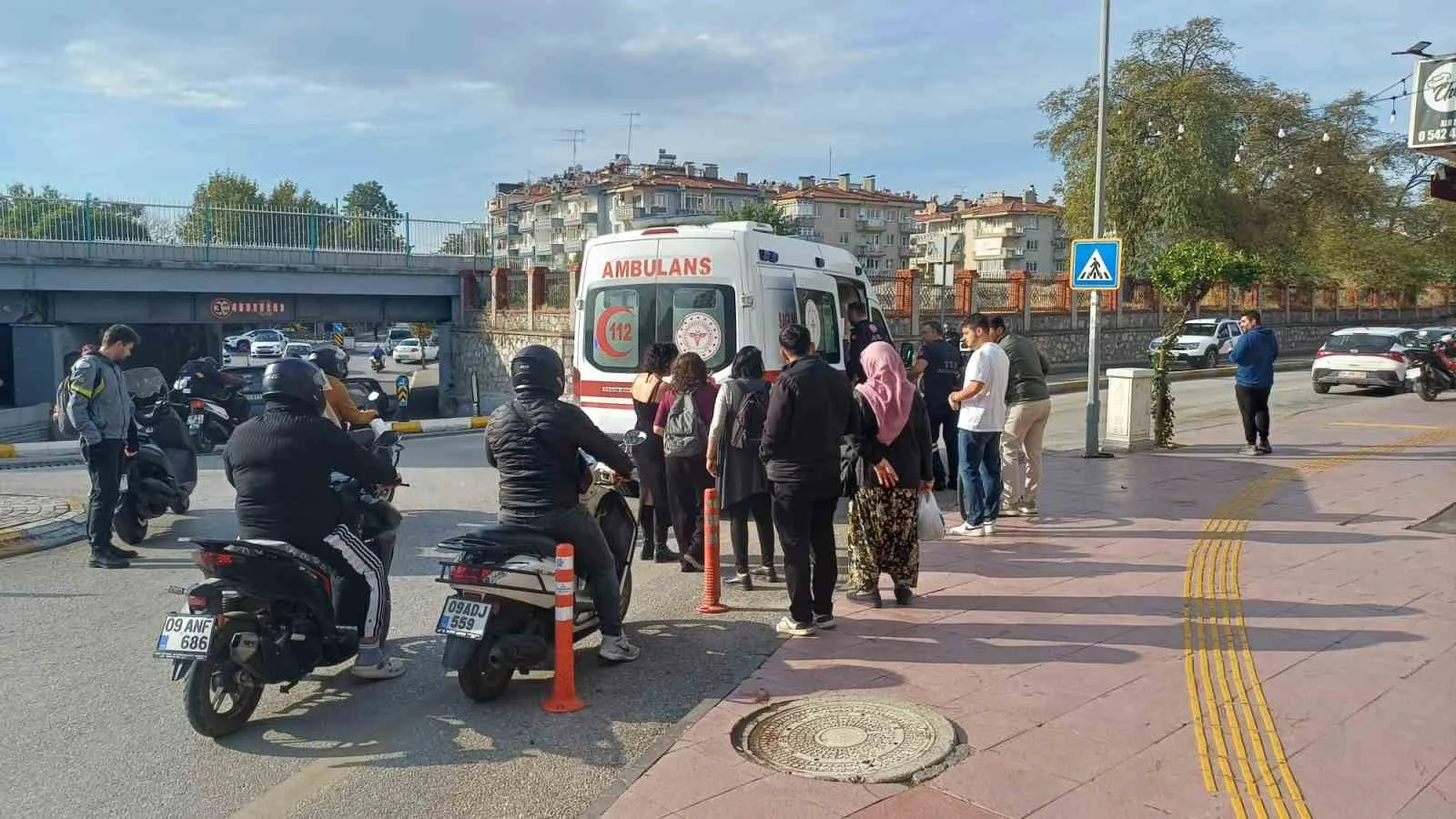 Ön fren kaza getirdi, bisikletiyle takla attı 4 Ön fren kaza getirdi, bisikletiyle takla attı