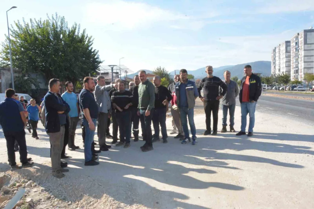 Ortaklar Sanayi esnafı kavşak istiyor 6 ortaklar sanayi esnafi kavsak istiyor be83cd08b435