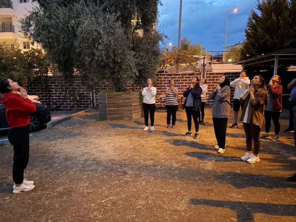 Sağlıklı yaşam için birlikte hareket ettiler 3 saglikli yasam icin birlikte hareket ettiler 21003bcf665f