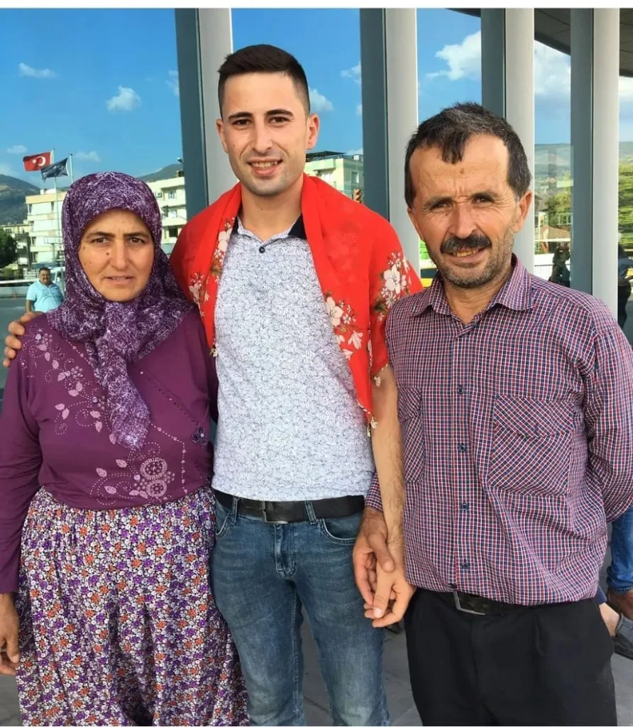 sehit yusuf sait unlu memleketi aydinda topraga verildi 1279c1f6e3d1