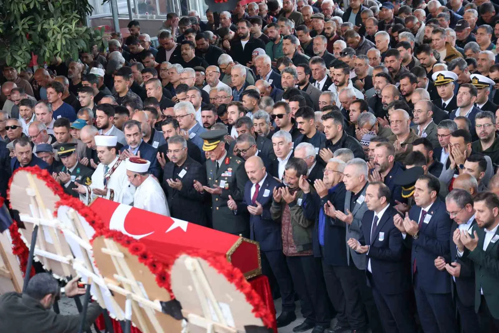 sehit yusuf sait unlu memleketi aydinda topraga verildi 731b94fc9de8