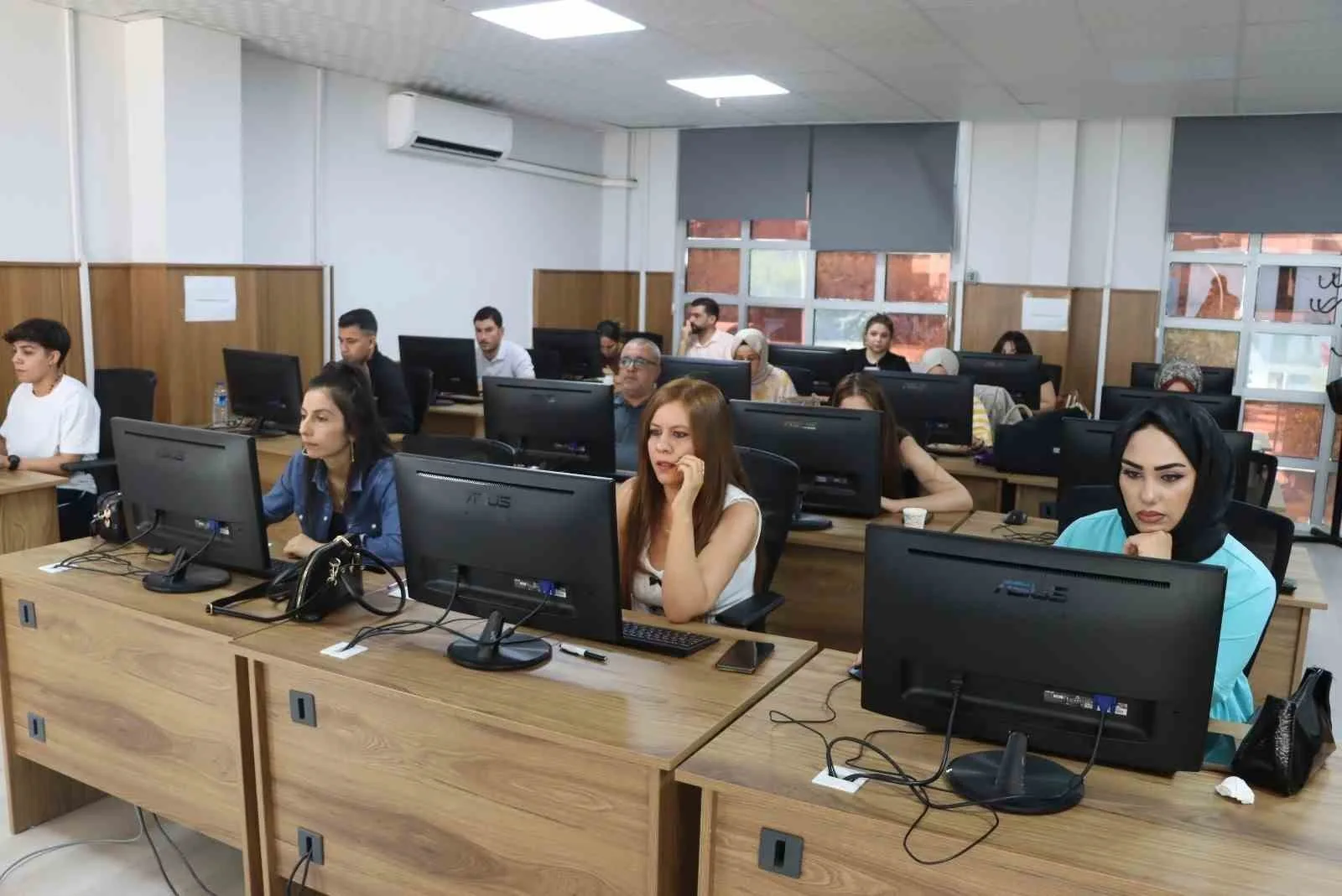 Sultanhisar’da bilgisayar operatörlüğü kursu açılıyor 5 Sultanhisar’da bilgisayar operatörlüğü kursu açılıyor