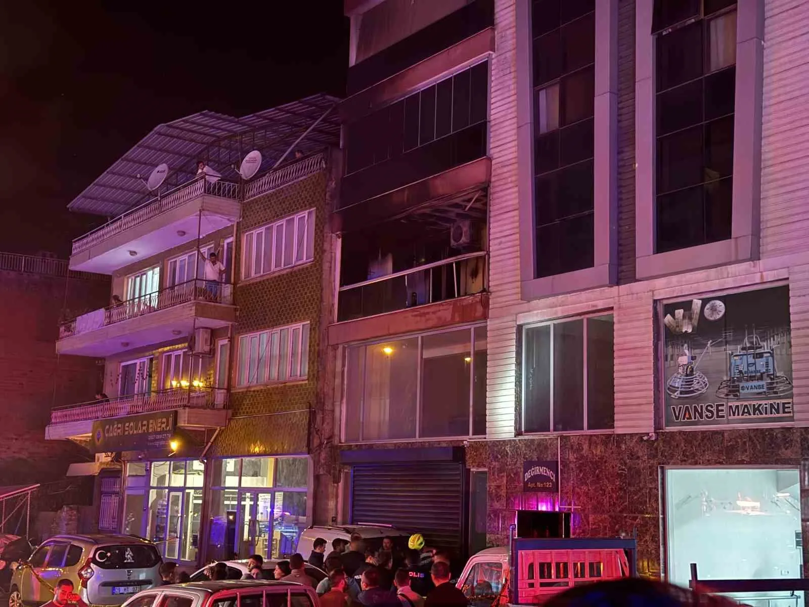 yangina uykularinda yakalandilar 5 kisi dumandan etkilendi 16a7f14230bd