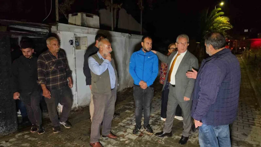 yanginda ev kul oldu 4 kisilik aile zor kurtuldu 513dc9bb271c